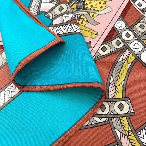 Retro Satin Quadratischer Schal Damen Geometrischer Gedruckter Seidengefühl Leichter Halstuch Für Mode Alltag