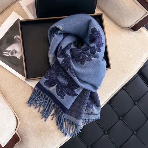 Damen Winter Warm Kerngezwirntes Garn Schal Doppelseitiger Jacquard Lange Quaste Schal Verdickt Vielseitiger Halswärmer