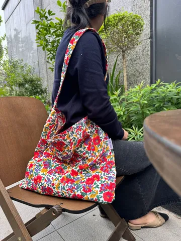 Damen Casual Blumen Leinwand Umhängetasche Vintage Tote Bag Baumwolle Stoff Tägliche Einkaufstasche Student Handtasche