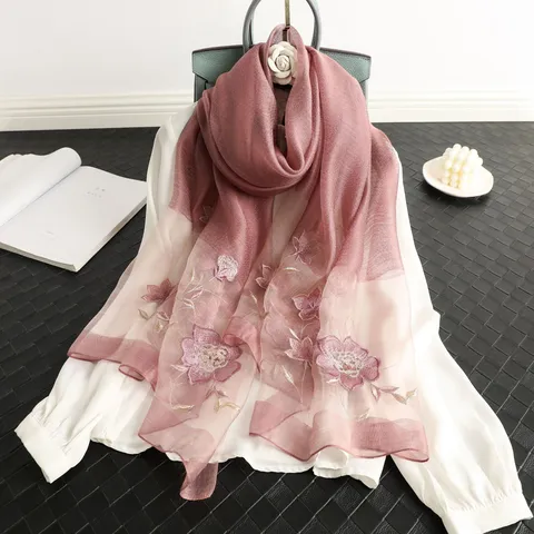 Damen Seide Wolle Mischung Schal Elegante Blumen Bestickte Pailletten Langer Schal Vielseitige Mode Winter Schal Tuch