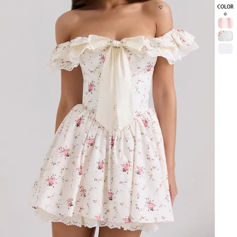 Robe Imprimée en Polyester Vintage Français Épaules Dénudées Nœud Papillon Bord en Dentelle Plissé Taille Haute Coupe Ajustée Mini Robe pour Femmes Fête