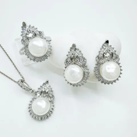 Luxus Kupfer Strass Flaschenkürbis Anhänger Ohrstecker Ring Für Damen Gold Silber Galvanisiert Süß Dekorativ Künstliche Perle Schmuckset Zubehör