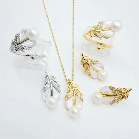 Gold Plated Copper Feather Pendant Necklace Rhinestone Freshwater Pearl Natural Mother of Pearl Earrings Open Ring Jewelry For Women