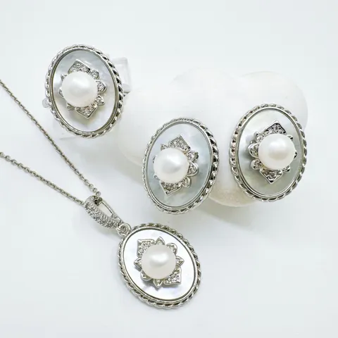 Accessori per Gioielli Fai-da-te Ovali Vintage Placcati Oro 18K Pendente Orecchino Anello Castone Vuoto con Strass e Perle da Donna