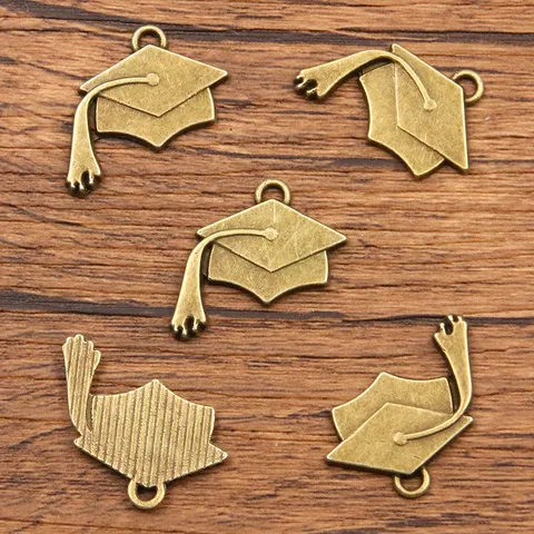 Dijes de Aleación de Birrete de Graduación para Fabricación de Joyas DIY Colgantes de Temporada de Graduación para Bolsos y Móviles