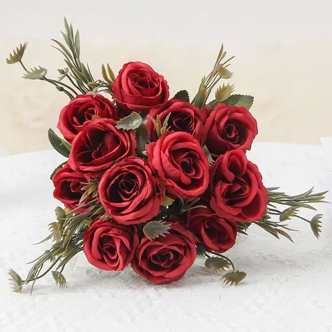 Bouquet di Fiori di Rosa in Seta Artificiale Fiori Finti realistici per Decorazioni per la Casa Festa di Matrimonio