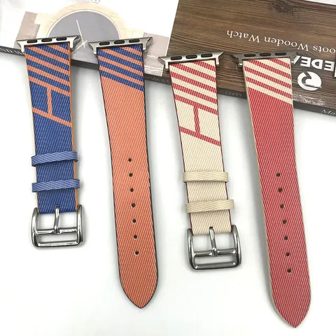 Bracelet de Montre Connectée en Cuir PU Mode Bracelet de Rechange Rayé Coloré Compatible Pour Accessoires de Série Apple Watch