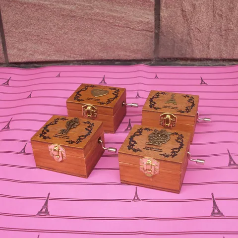 Vintage Wooden Hand Crank Music Box Miniature Mechanical Musical Box Retro Craft Home Decor Birthday Gift