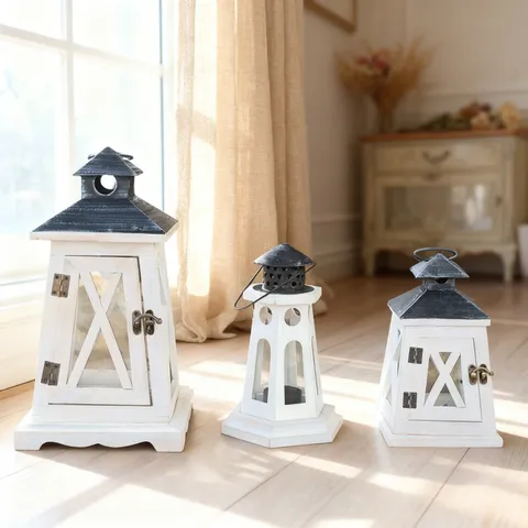 European Vintage Wooden Candle Holder Lantern Metal Iron Glass Decorative Wind Lamp Handheld Craft Home Decor