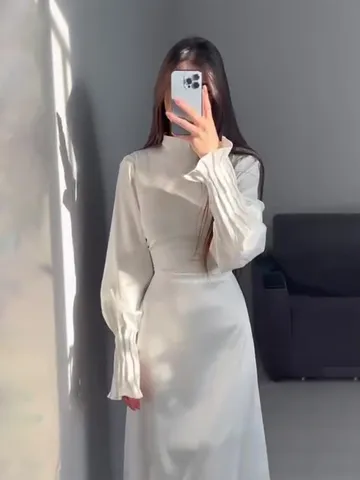 Women Palace Style Long Sleeve Dress Elegant Mock Neck Slim Fit Ruffle Hem Long Dress Vintage Commuter Vestido