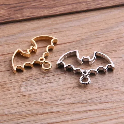 Hollow Bat Open Back Bezel Alloy Charms For Resin Jewelry Making Halloween Animal Pendants For Necklace Earring DIY Crafts Women Girls