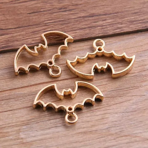 Hollow Bat Open Back Bezel Alloy Charms For Resin Jewelry Making Halloween Animal Pendants For Necklace Earring DIY Crafts Women Girls