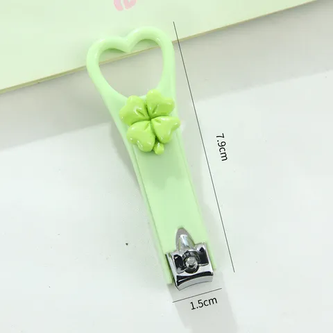 Cortaúñas de Trébol de Dibujos Animados Lindo Cortaúñas Portátil Pequeño de Acero Inoxidable Diseño Creativo Forma de Corazón Herramienta de Manicura para Viaje Diario Universal