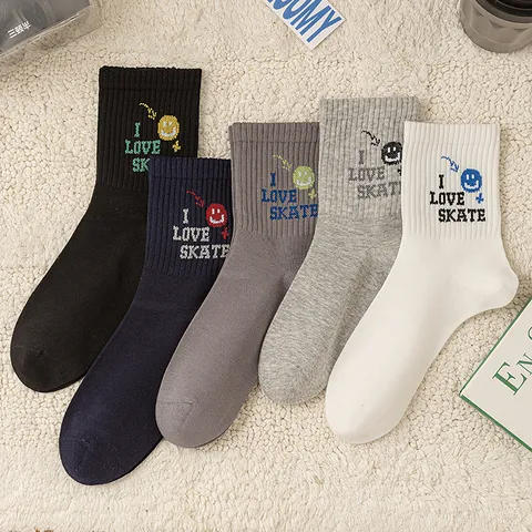 Men's Combed Cotton Crew Socks Autumn Winter Casual Sports Letter Smiley Embroidery Comfortable Sock