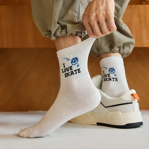 Men's Combed Cotton Crew Socks Autumn Winter Casual Sports Letter Smiley Embroidery Comfortable Sock
