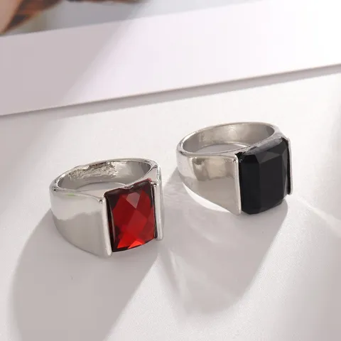 Retro Punk Style Men's Zinc Alloy Ring With Red Black Artificial Gemstone Geometric Statement Ring Fashion Jewelry