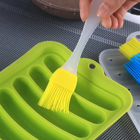 High Temperature Resistant Silicone Pastry Basting Brush Food Grade Kitchen Baking Barbecue Oil Brush Cooking Tool