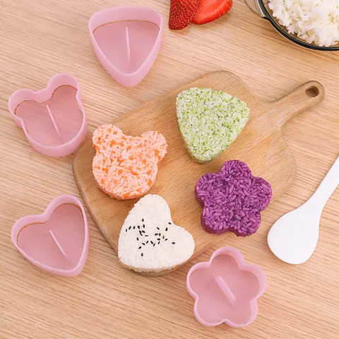 Set di Stampi per Palle di Riso DIY Giapponese Simpatico Orso Cuore Fiore di Presto Sushi Maker Strumento da Cucina in Plastica con Cucchiaio In Scatola