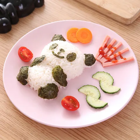Stampo per Polpette di Riso Piccolo Panda dei Cartoni Animati Tre in Uno Sandwich Biscotto Strumento di Pasticceria Stampo per Sushi Utensile da Cucina in Plastica DIY