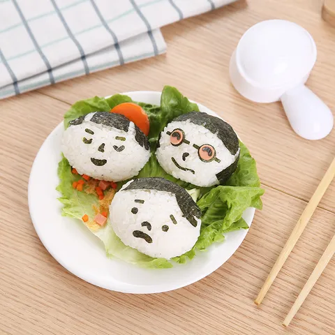 Stampo per Polpette di Riso Famiglia di Cartoni Animati DIY Sushi Maker Strumento