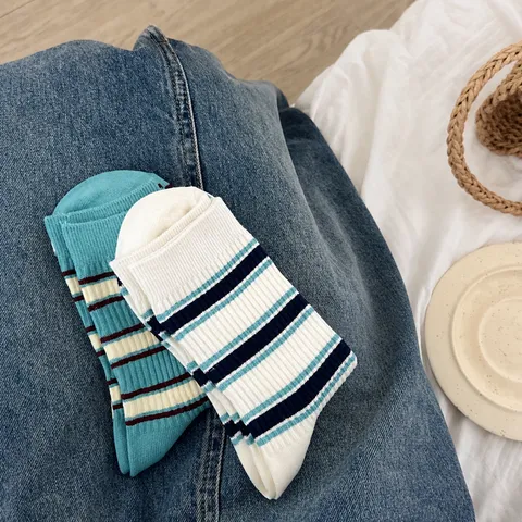 Vintage Gestreifte Mittelhohe Socken Lässig Bequem Atmungsaktiv Baumwollmischung Crew Socken Frühling Sommer Mode Strumpfwaren