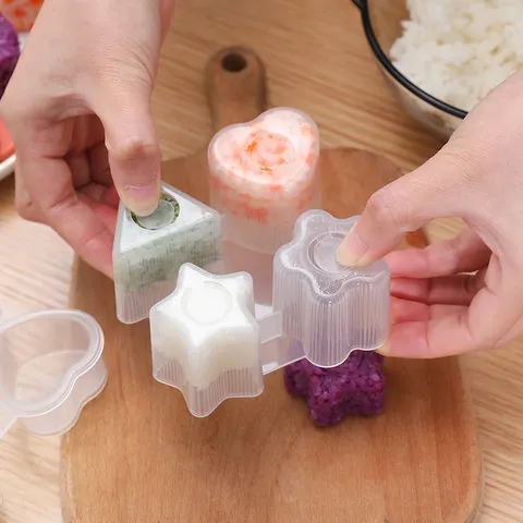 Stampo per Polpette di Riso a Forma di Cuore Stella Triangolo Fiore di Prugno Macchina per Sushi Plastica Trasparente DIY Bento Cucina Cottura Strumento
