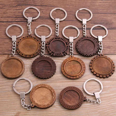 Porte-clés Vintage en Alliage avec Incrustation de Bois Base de Gemme DIY Pendentif en Forme de Cœur Dentelle Florale Support Cabochon en Bois Accessoires de Fabrication de Bijoux Porte-clés Artisanaux