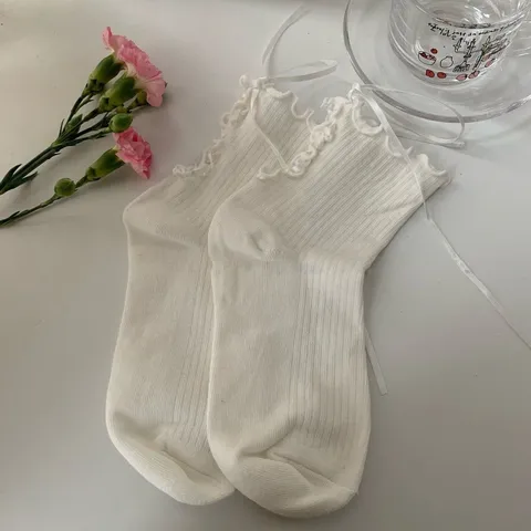 Süße Lolita Spitzen Rüsche Schleife Wadenlange Socken Japanische JK Uniform Weiß Polyester Mischung Süße Studenten Mode Strumpfwaren