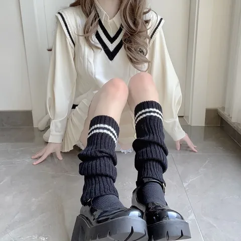 Jambières en Tricot Lolita Mignons pour Femmes Style Japonais Hiver Chaud Chaussettes Rayées