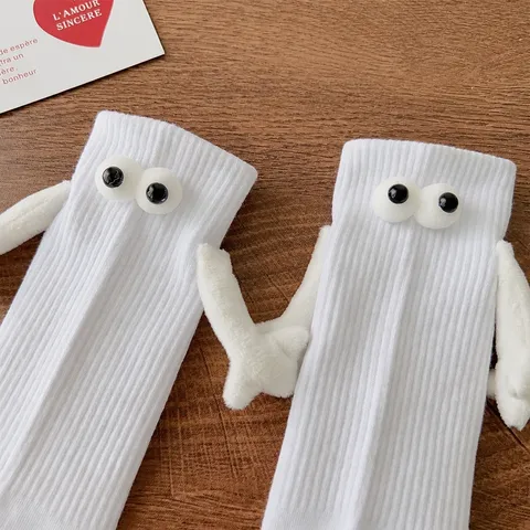 Paar Magnetische Händchenhalten Mittelhohe Socken Süße Cartoon Augen Bestickte Baumwolle Lässige Socken Unisex