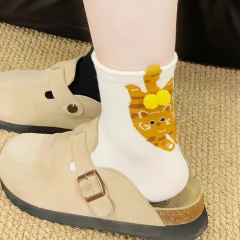 Women's Cute Cartoon Animal 3D Cat Crew Socks Cotton Blend Novelty Casual Soft Hosiery