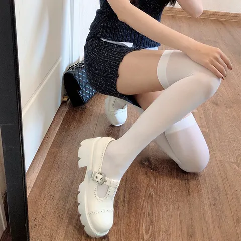 Japanischer JK-Stil Samt Überkniestrümpfe Für Damen Einfarbig Sexy Schlankheits-Oberschenkelhohe Strümpfe Nylon Lange Socken
