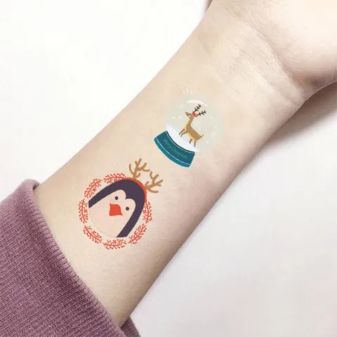 Niños Dibujos Animados Navidad Pegatinas de Tatuaje Temporal Impermeables Lindo Papá Noel Muñeco de Nieve Alce Fiesta Pegatinas de Arte Corporal