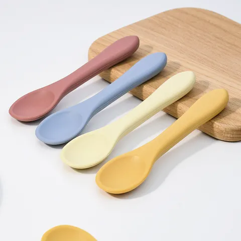Baby Silicone Long Handled Spoon Food Grade Infant Feeding Training Spoon High Temperature Resistant Toddler Tableware