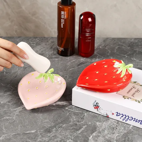 Creatieve Keramische Aardbei SeEPSchaal Afvoerbare Houder Voor Badkamer Wastafel Leuke Vruchtvorm Zeepbakje Opslag Decor