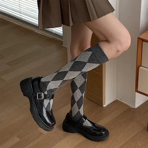 Damen Preppy Argyle Socken Kniehoch Karomuster Wadenlange Socken Strick Schachbrett Mode Socken Für JK Academy Stil Frühling Herbst