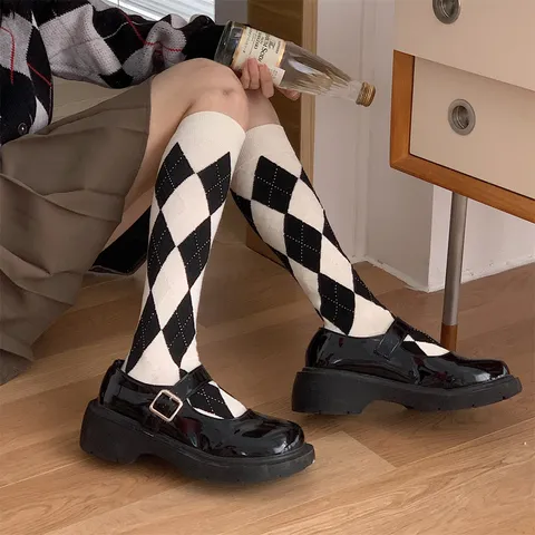 Damen Preppy Argyle Socken Kniehoch Karomuster Wadenlange Socken Strick Schachbrett Mode Socken Für JK Academy Stil Frühling Herbst