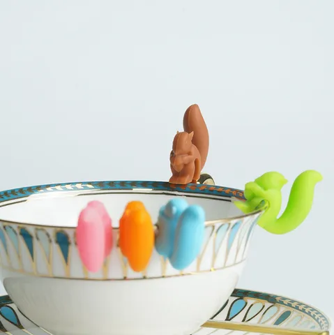 Süße Silikon Eichhörnchen Schnecke Teebeutelhalter Tassenrand Markierung Identifikations Clips Tierform Küche Tee Zubehör Party Deko