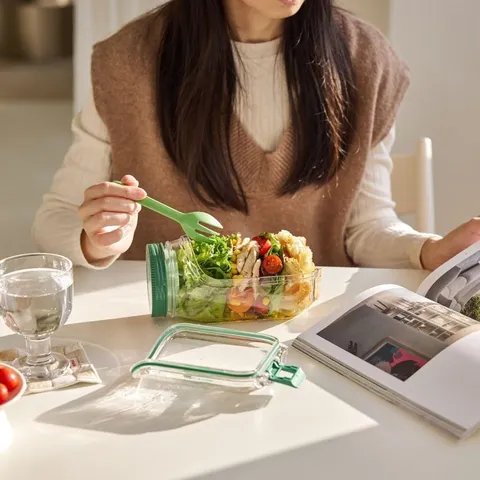 Auslauffreier Kunststoff Salatbehälter Tragbare Salad Pod Mit Dressing Kapsel Und Gabel Für Mittagessen Büro Picknick Salatglas