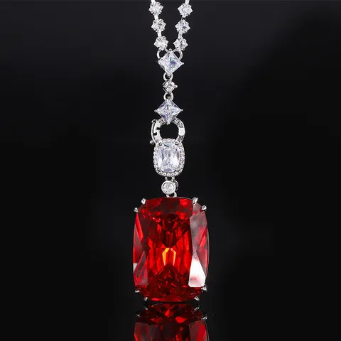 Lussuosa Collana Con Ciondolo in Gemma Sintetica a Taglio Quadrato Per Donna Rame Placcato Oro Strass Gioielli Elegante Accessorio