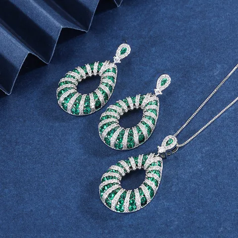 Vintage Gold Plated Teardrop Pendant Necklace Earrings Jewelry Set Emerald Green Rhinestone Costume Accessories For Women Wedding Banquet
