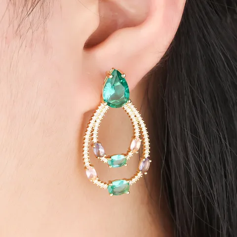 Πολυτελή σκουλαρίκια Zirconia Water Drop για γυναίκες Sexy γεωμετρικά σκουλαρίκια με ένθετο στρας Δώρο κοσμημάτων για την Ημέρα του Αγίου Βαλεντίνου