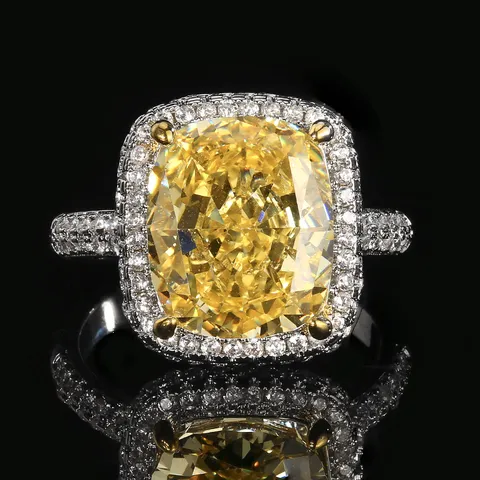 Anello in Zirconia Cushion Cut Placcato Platino di Lusso per Donna Elegante Grande Anello con Pietra Quadrata Gioielli Geometrici Intarsiati