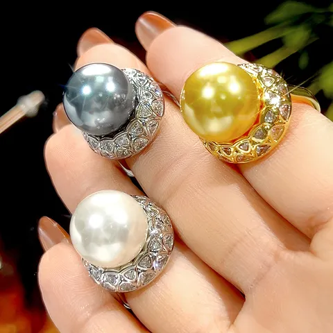 Anello Chiuso in Rame Placcato con Perla Artificiale Vintage Lusso Geometrico Svuotato Strass Statement Anello da Donna Gioielli Regalo