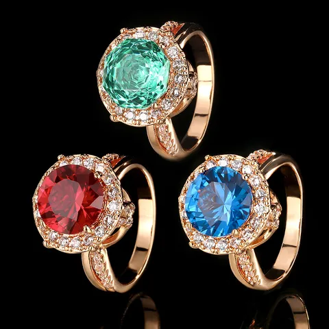 Anello in Rame Placcato Oro alla Moda per Donna Incastonatura a Grappolo Rotonda Zirconia Rubino Smeraldo Zaffiro Simulato Gioielli da Banchetto