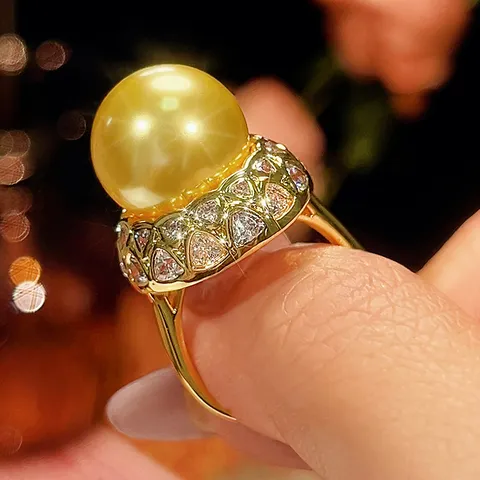 Anello Chiuso in Rame Placcato con Perla Artificiale Vintage Lusso Geometrico Svuotato Strass Statement Anello da Donna Gioielli Regalo
