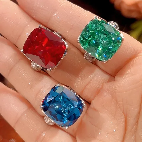 Anello Vintage in Rame Placcato Oro con Grande Pietra Preziosa Simulata Taglio a Cuscino per Donna Anello in Zirconia Rosso Verde Blu Gioielli di Lusso