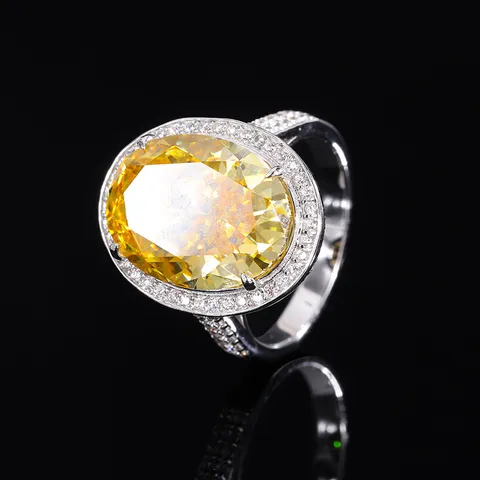 Lussuoso Anello a Uovo di Piccione Ovale in Rame e Zirconia per Donna Placcato in Oro Bianco Taglio Fiore di Ghiaccio Gioielli