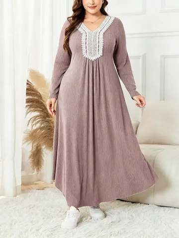 Damen Casual Langarm V-Ausschnitt Spitze Patchwork Gerippt Strick Plus Size Kleid Herbst Winter Polyester Langes Kleid
