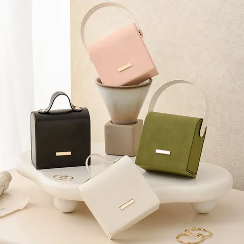 Portable Travel Jewelry Box Mini PU Leather Jewelry Organizer Case With Handle For Rings Earrings Necklace Storage Jewelry Box